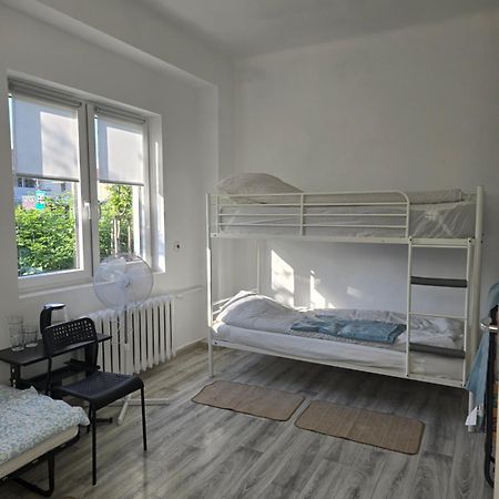 Hostel W Zielonce Zielonka  Extérieur photo