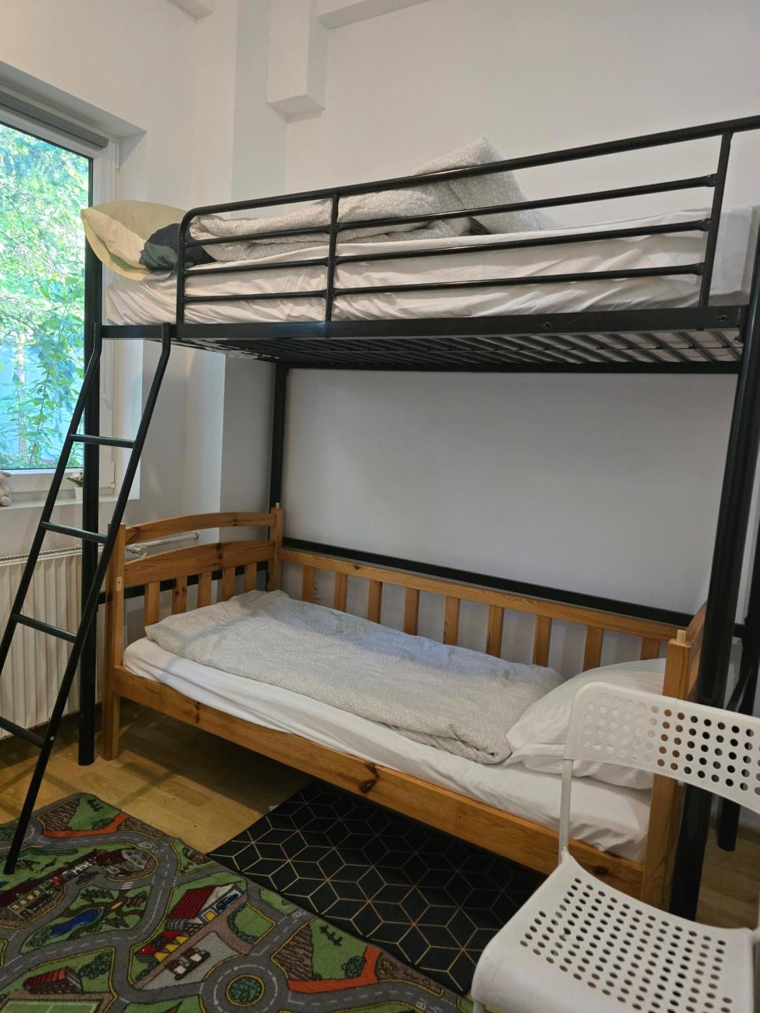 Hostel W Zielonce Zielonka  Extérieur photo