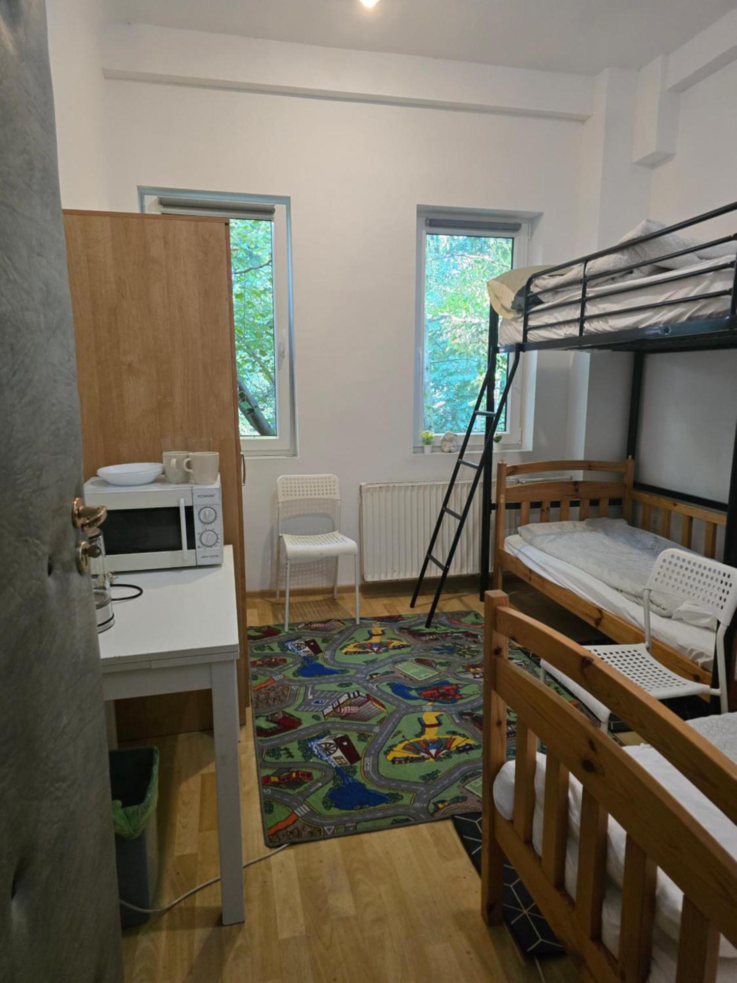 Hostel W Zielonce Zielonka  Extérieur photo